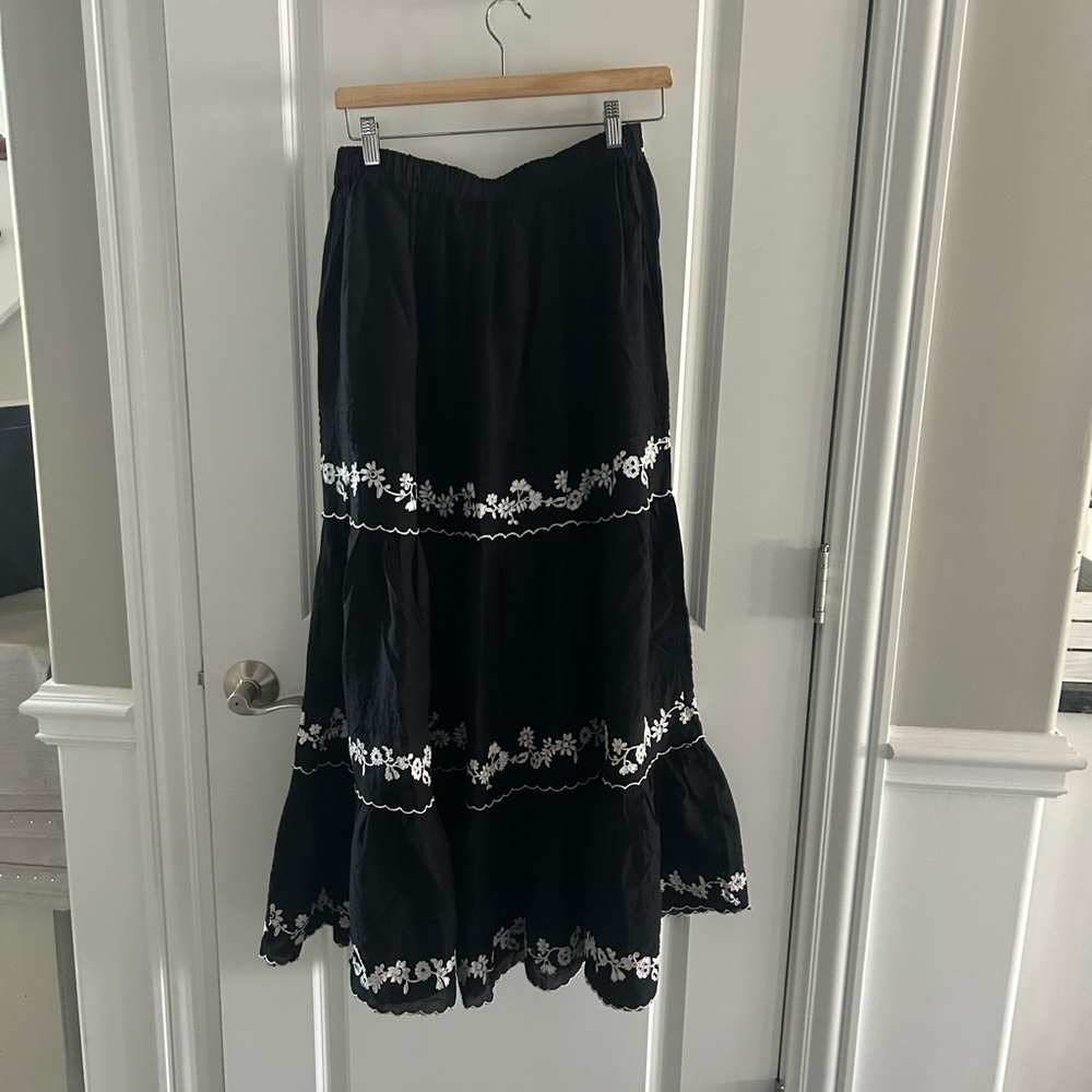 Farm Rio Embroidered Ruffle Maxi Skirt - Picture 4 of 4